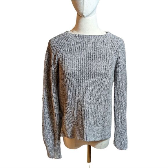 Abercrombie & Fitch Sweaters - Abercrombie & Fitch Gray Sweater